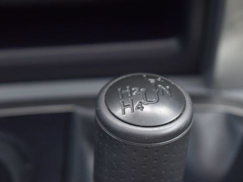Used 2011 Toyota 4Runner SR5 AWD/4WD image 34