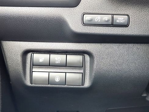 Certified 2025 Nissan Leaf S FWD image 18