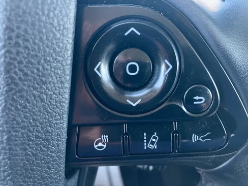 Used 2022 Toyota Prius Limited w/ Premium Convenience Package image 19