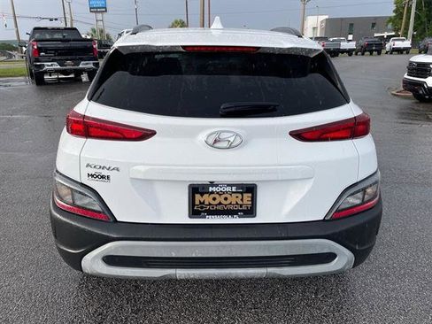 Used 2022 Hyundai Kona SEL image 8