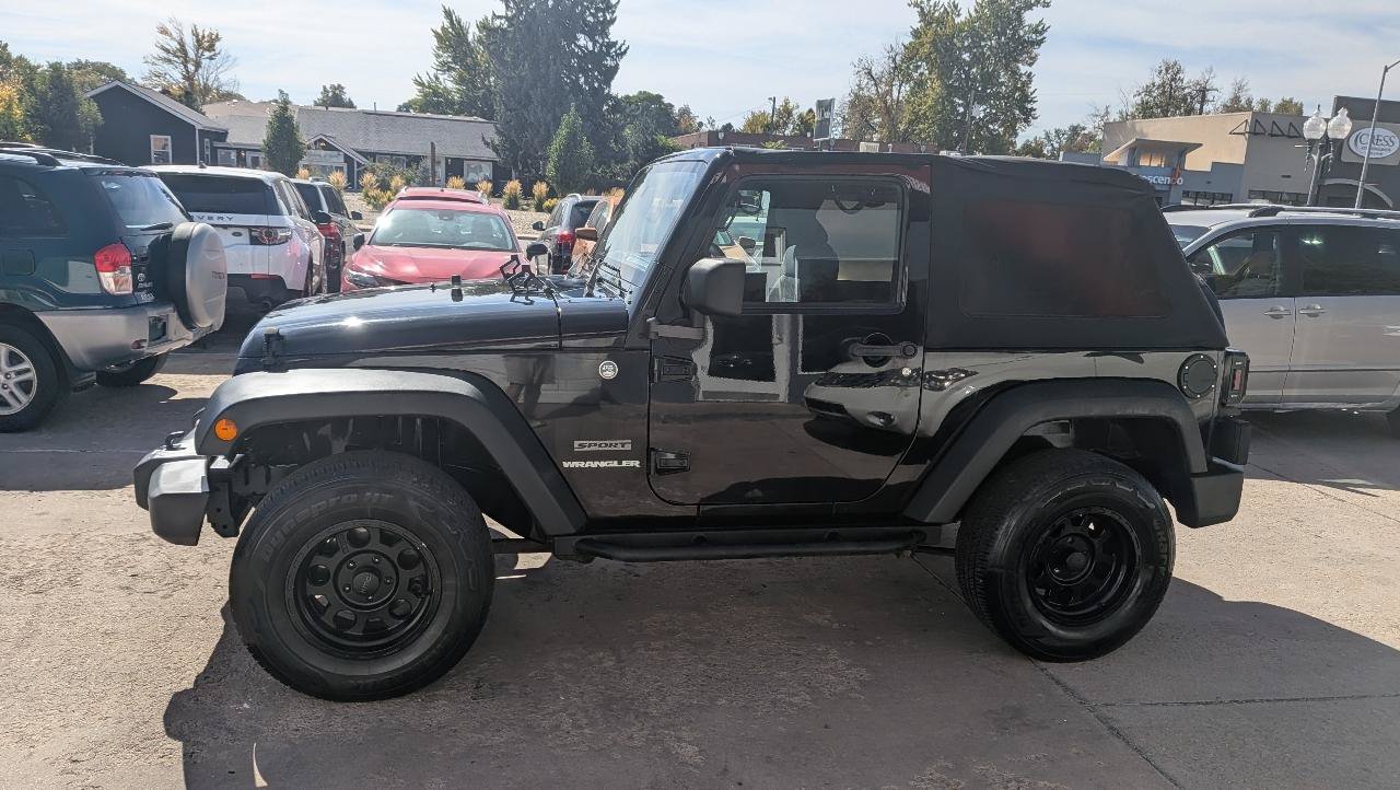 Used 2012 Jeep Wrangler Sport AWD/4WD image 8