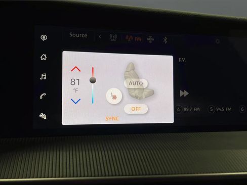 Used 2025 Nissan Murano SV AWD/4WD image 29