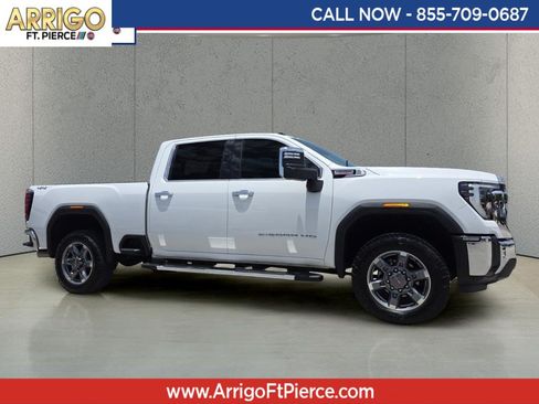 Used 2025 GMC Sierra 2500 SLT w/ SLT Premium Package AWD/4WD image 1