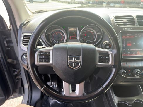 Used 2019 Dodge Journey Crossroad FWD image 15