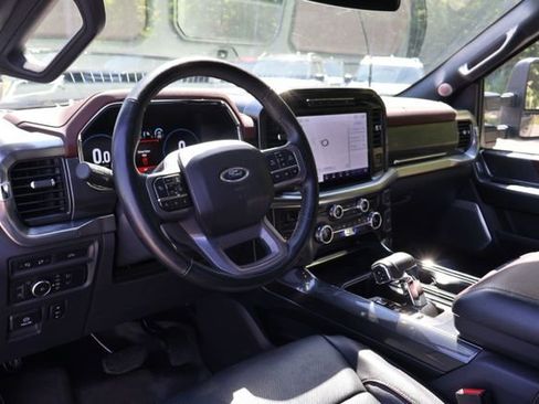 Used 2022 Ford F150 Lariat w/ Equipment Group 502A High AWD/4WD image 8
