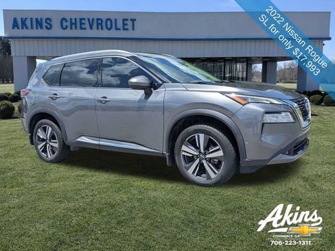 Used 2022 Nissan Rogue SL w/ SL Premium Package FWD image 2