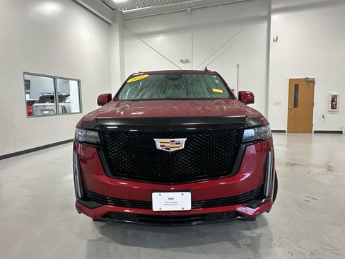 Used 2022 Cadillac Escalade ESV Sport Platinum image 3