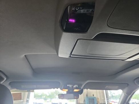 Used 2019 Honda Pilot Touring image 10