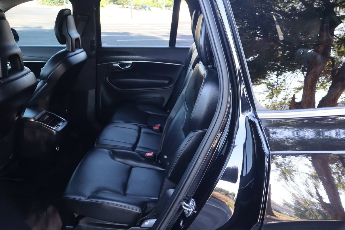 Used 2020 Volvo XC90 T5 Momentum AWD/4WD image 20