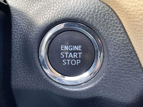 Used 2020 Toyota RAV4 XLE image 12