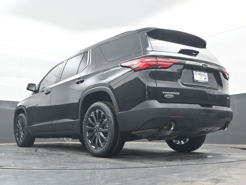 Used 2022 Chevrolet Traverse RS FWD image 26