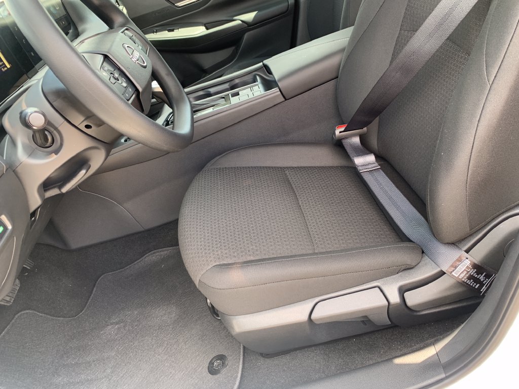 New 2027 Nissan Sentra SV FWD image 18