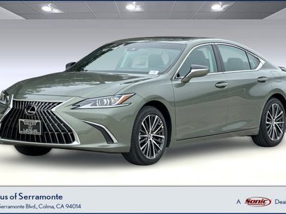New 2025 Lexus ES 300h w/ Premium Package