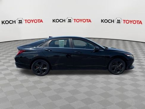 Used 2021 Hyundai Elantra Limited FWD image 9