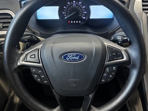 Used 2018 Ford Fusion SE w/ Fusion SE Technology Package image 21