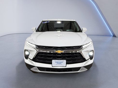 Used 2025 Chevrolet Blazer LT FWD image 8