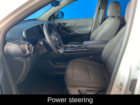 Used 2025 Chevrolet Equinox LT image 10