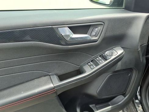 Used 2023 Ford Escape ST-Line AWD/4WD image 10