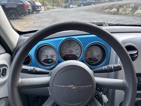 Used 2008 Chrysler PT Cruiser Base 4dr Wagon image 19