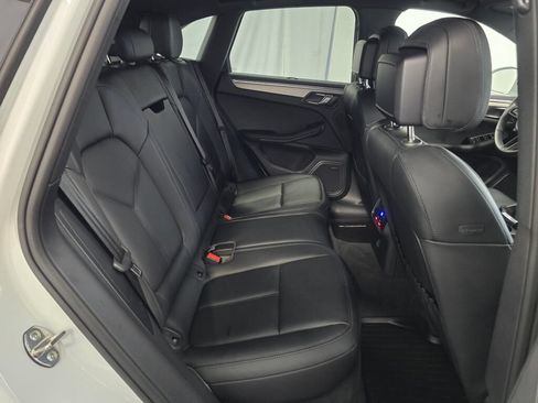 Certified 2026 Porsche Macan AWD/4WD image 25