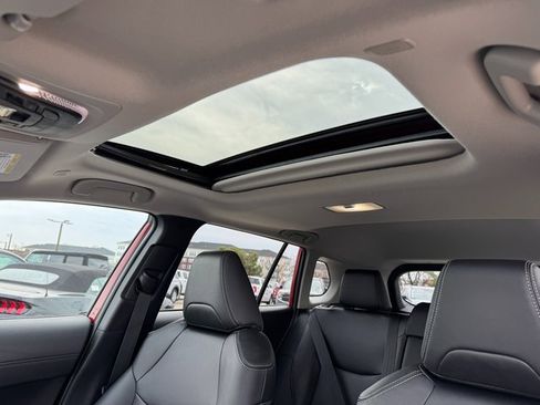 Used 2023 Toyota Corolla Cross XLE w/ Convenience Package image 26