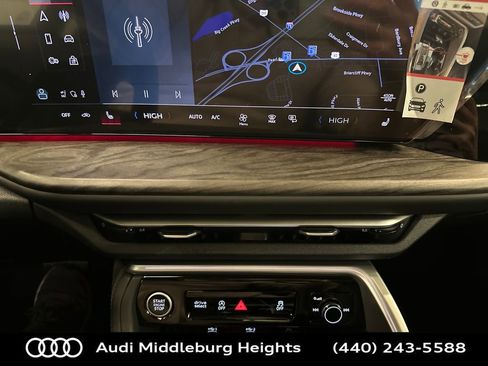New 2025 Audi Q5 Premium image 18