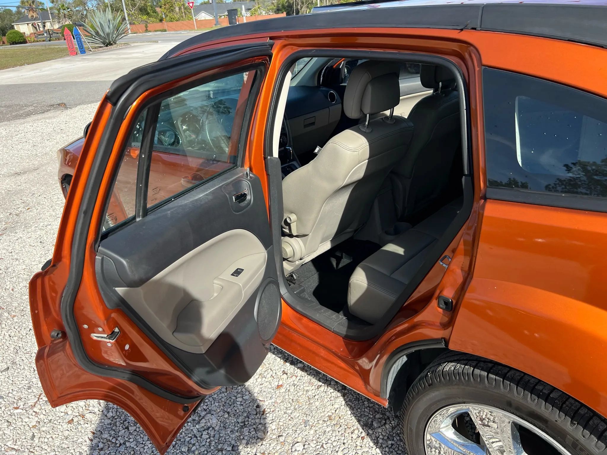 Used 2011 Dodge Caliber Uptown w/ Security Group FWD image 43