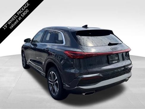 Certified 2025 Audi Q5 Premium w/ Convenience Package AWD/4WD image 6