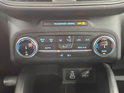 Used 2025 Ford Escape Active image 17