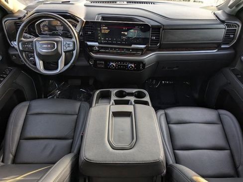 Used 2025 GMC Sierra 1500 SLT image 15