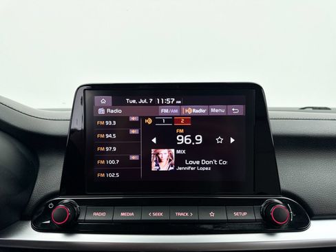 Used 2022 Kia Forte LXS FWD image 4