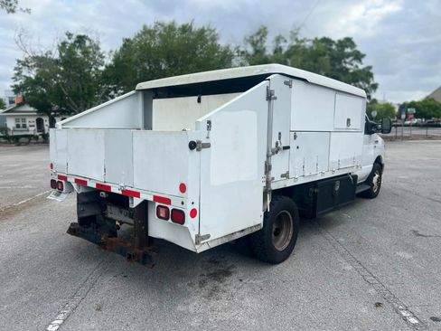 Used 2012 Ford E-450 and Econoline 450 Super Duty image 5