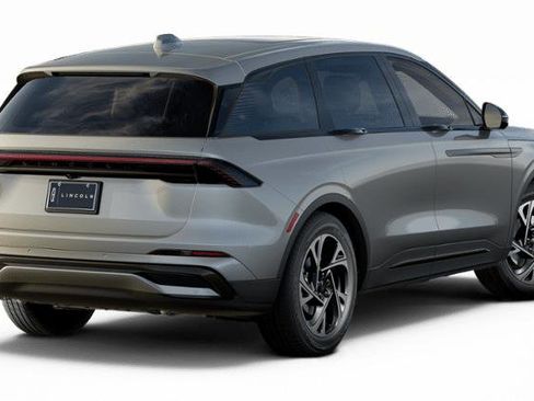 New 2025 Lincoln Nautilus Premier w/ Equipment Group 102A image 25