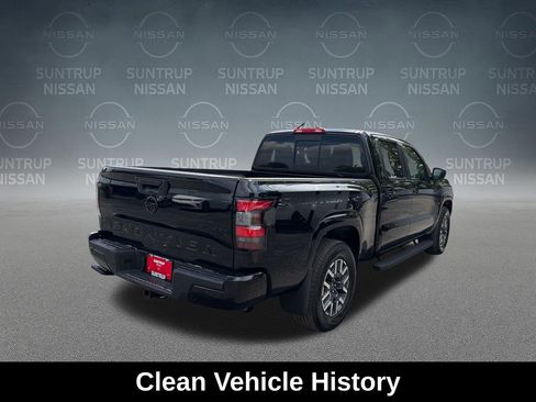 Used 2025 Nissan Frontier SL w/ Graphics Package AWD/4WD image 6