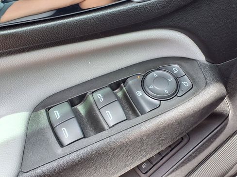 Used 2021 Chevrolet Equinox Premier FWD image 19
