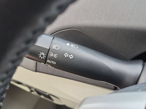 Used 2013 Toyota Prius Four FWD image 26