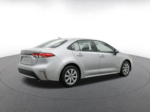 Used 2025 Toyota Corolla LE FWD image 9