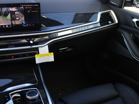 Used 2026 BMW X5 sDrive40i w/ M Sport Package RWD image 32
