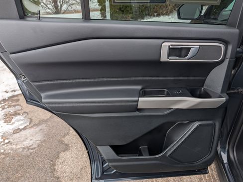 Used 2023 Ford Explorer XLT w/ Equipment Group 202A image 35