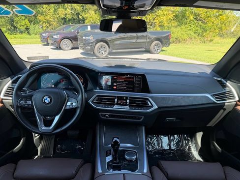 Used 2022 BMW X5 xDrive40i AWD/4WD image 13