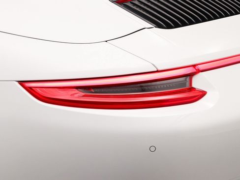 Used 2019 Porsche 911 Targa 4 AWD/4WD image 19