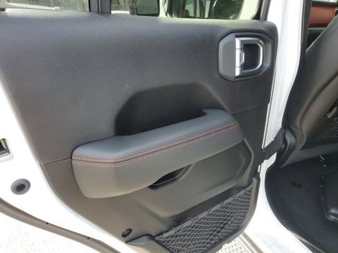 Used 2020 Jeep Gladiator Rubicon image 16