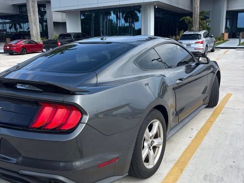 Used 2019 Ford Mustang Coupe RWD image 5
