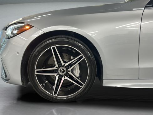 Used 2025 Mercedes-Benz C 300 Sedan image 39