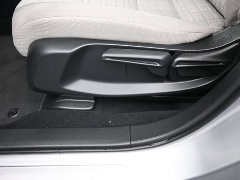 Used 2024 Honda HR-V LX image 25
