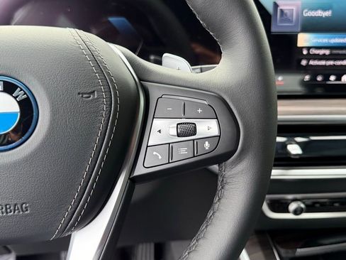 New 2026 BMW X5 xDrive50e image 24