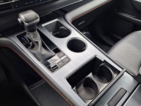 Used 2023 Toyota Sienna XSE w/ XSE Plus Package image 21