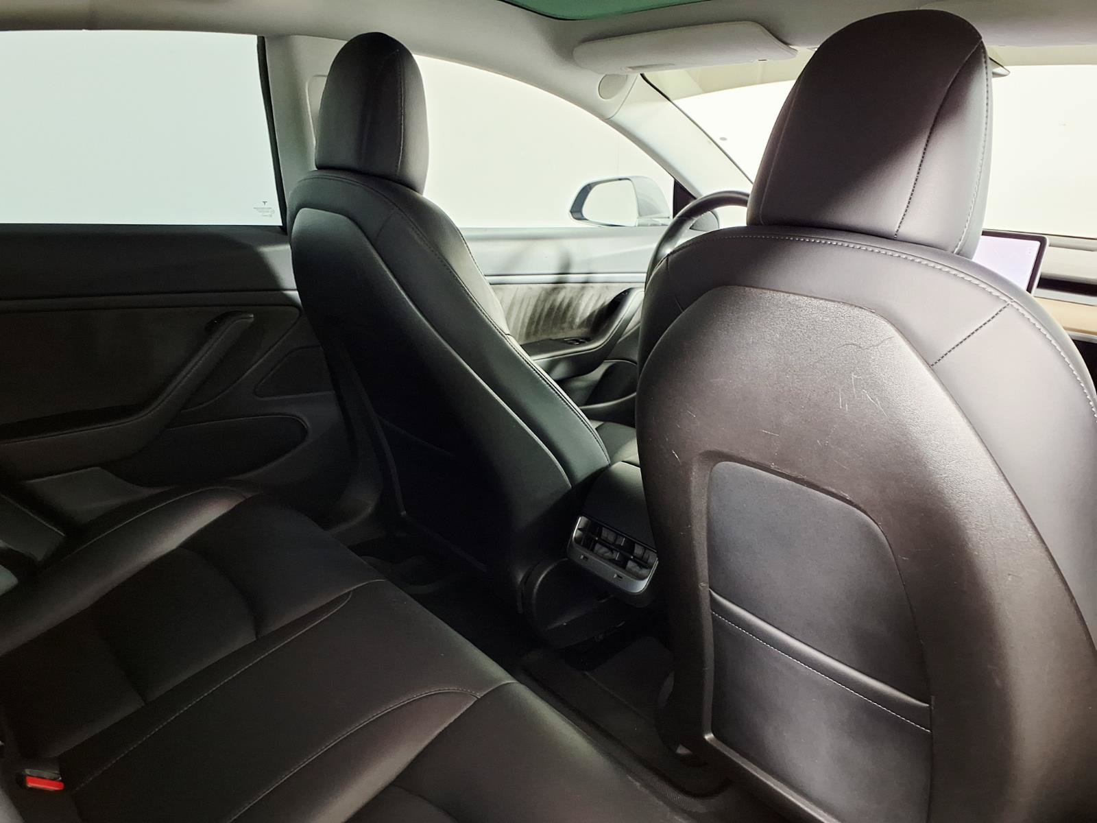 Used 2018 Tesla Model 3 RWD image 11