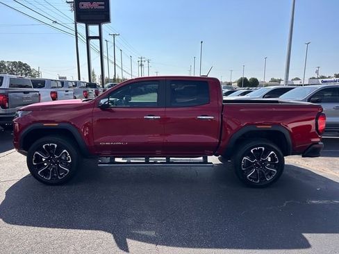 New 2026 GMC Canyon Denali image 7