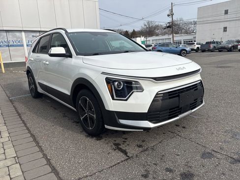 Used 2023 Kia Niro EX w/ EX Cold Weather Package image 1